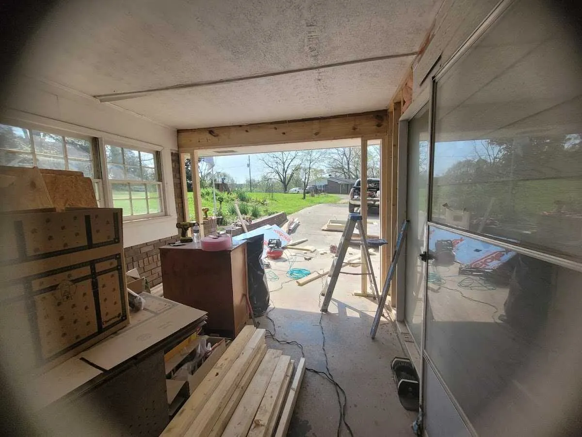 Air movers and dehumidifier for Water Mitigation Services in Seven Corners